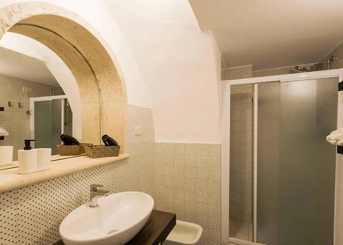 Konukevi Seicentotufi Matera